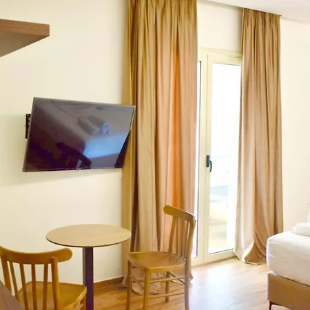 Adriatik Hotel *